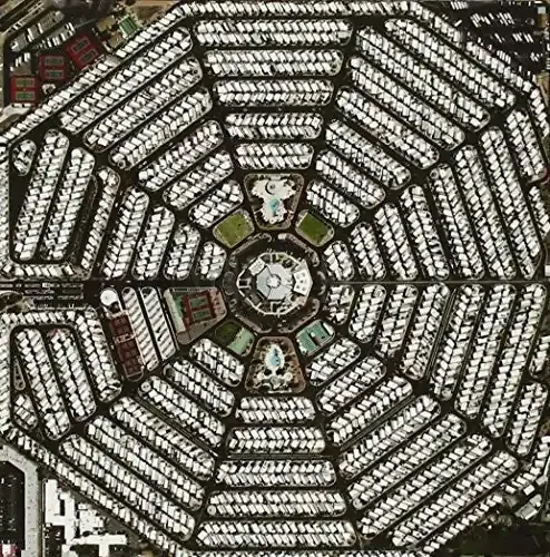 Modest Mouse Strangers to Ourselves – COMPACT DISCS
