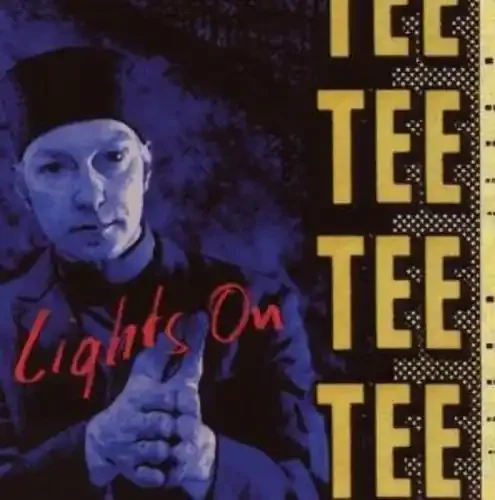 Tee Lighst on – COMPACT DISCS